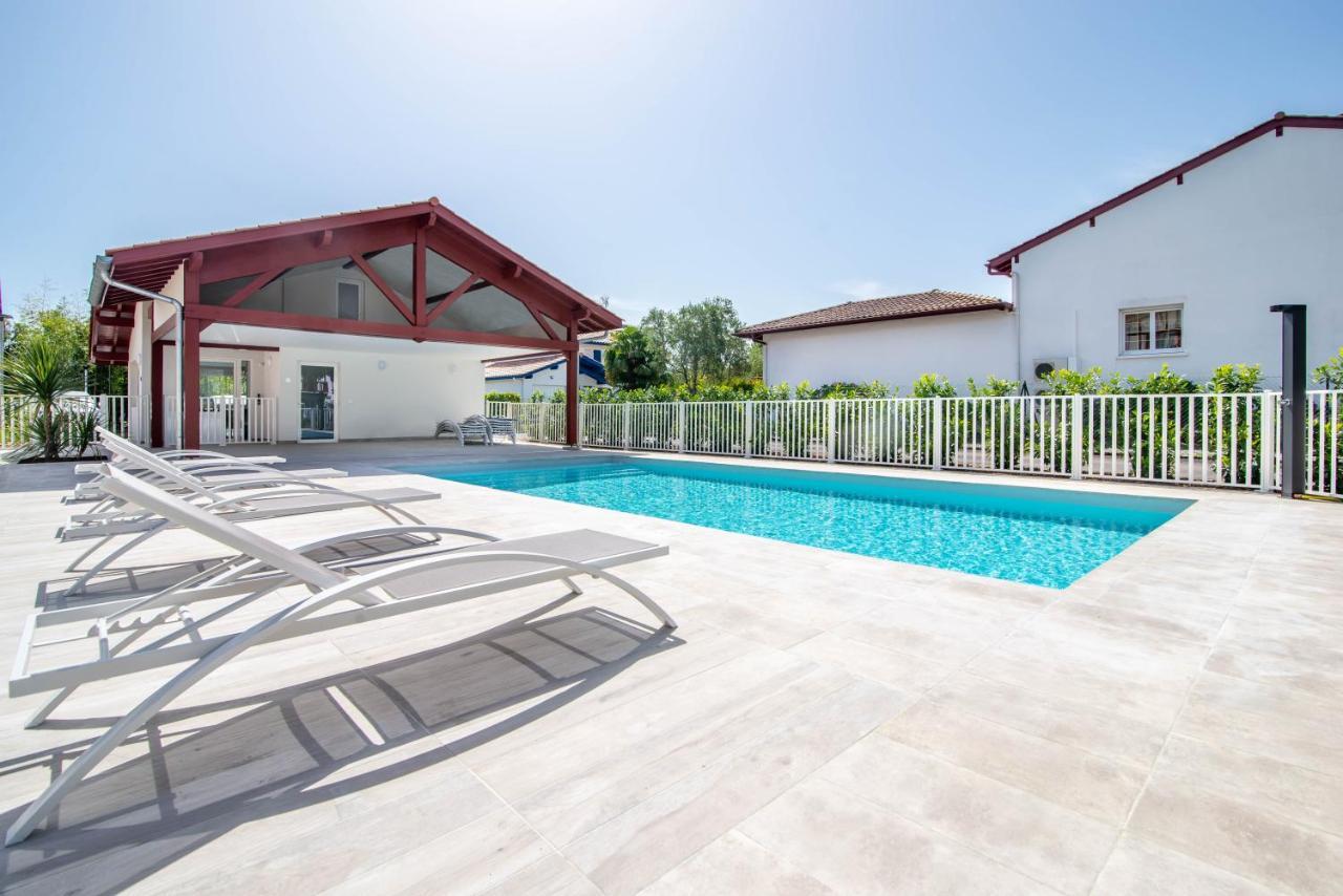 Residence Ker Enia Meubles De Tourisme Cambo-les-Bains Eksteriør bilde